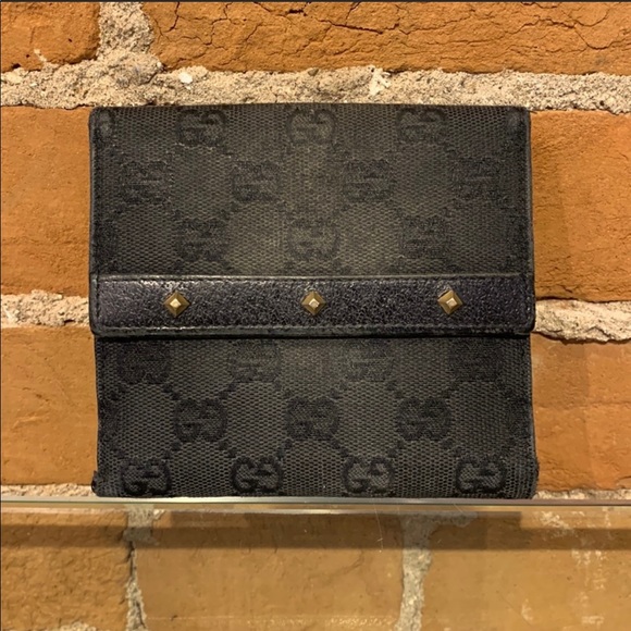 Authentic Gucci Monogram Wallet - Picture 7 of 7